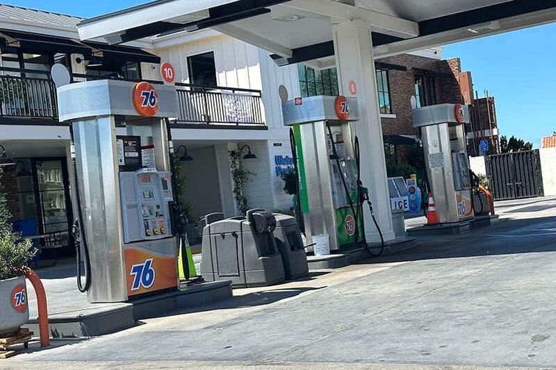 Gas near Palisades Village